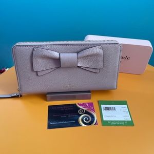 NWT Kate Spade Olive Drive Lacey Wallet PWRU5879 Bone Grey